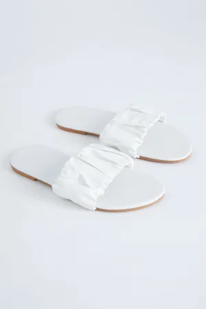 White Ruched Top Flat Sliders